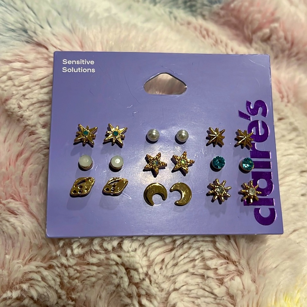 Claires